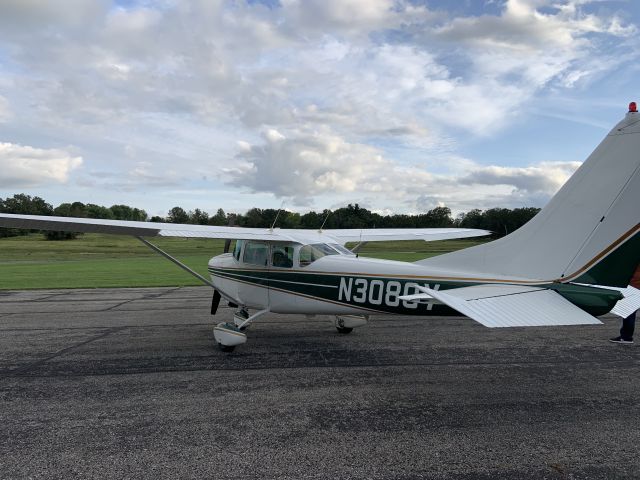 Cessna Skylane (N3080Y)