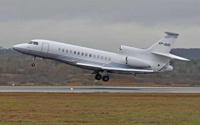 Dassault Falcon 7X (VP-BZE)