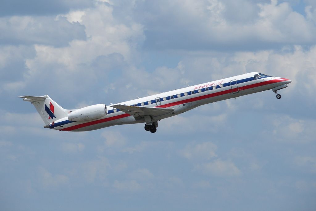 Embraer ERJ-145 (N697AB) - "EGF2790" headed for DFW.