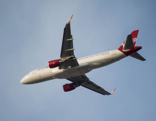 Airbus A320 (N364VA)