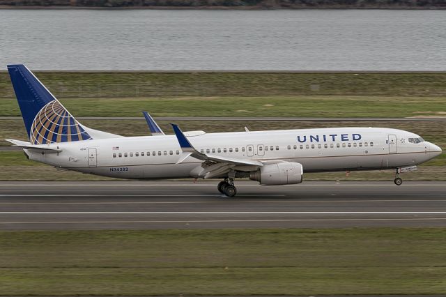 Boeing 737-800 (N34282) - 8th Dec., 2014