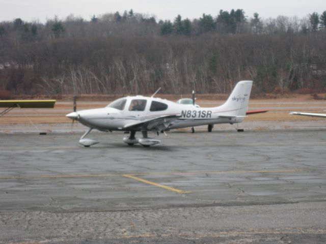 Cirrus SR-22 (N831SR) - One of Skyline Flights SR22s.