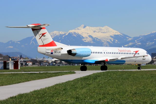 Fokker 100 (OE-LVI)