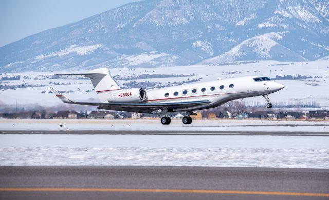 Gulfstream Aerospace Gulfstream G650 (N652BA) - Nice G650 departing BZN