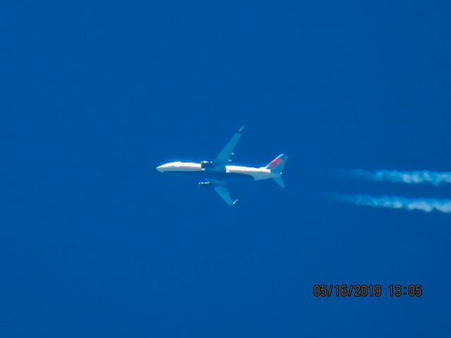 Boeing 737-800 (N3754B)