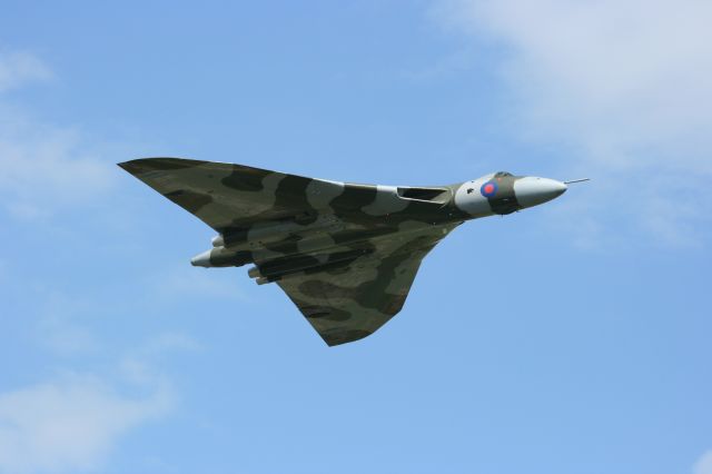 XH558 —