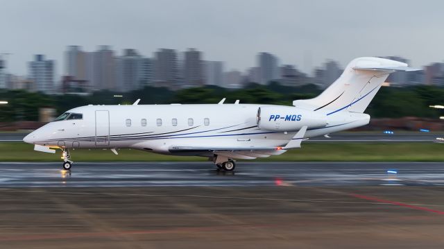 Bombardier Challenger 300 (PP-MQS)