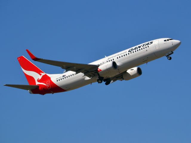 Boeing 737-800 (VH-VZV) - Getting airborne off runway 23. Thursday 14th April 2012.