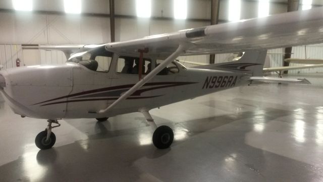 Cessna Skyhawk (N996RA)