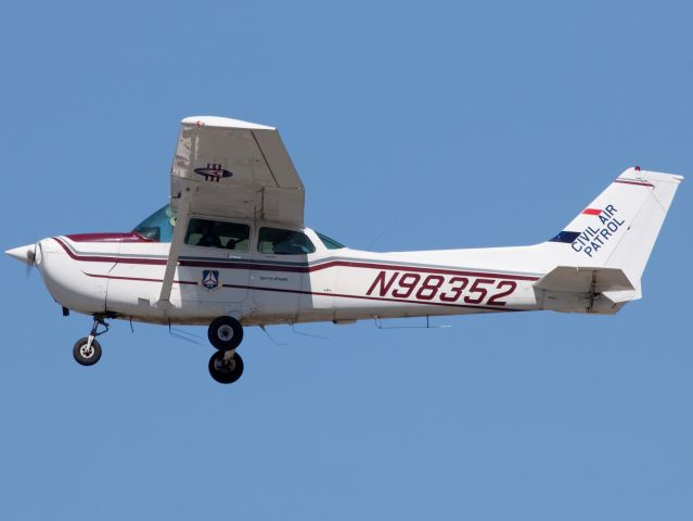 Cessna Skyhawk (N98352) - A salute to the men and women in the CAP!