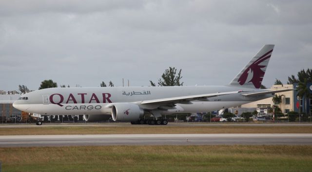 Boeing 777-200 (A7-BFF) - On the way to the runway on the evening of the 9th of October, 2018.