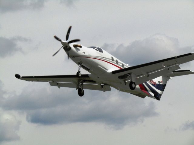 Pilatus PC-12 (N579WA) - Taking off RWY 24
