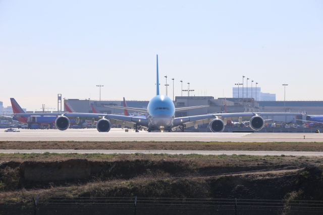 Airbus A380-800 (HL7613)