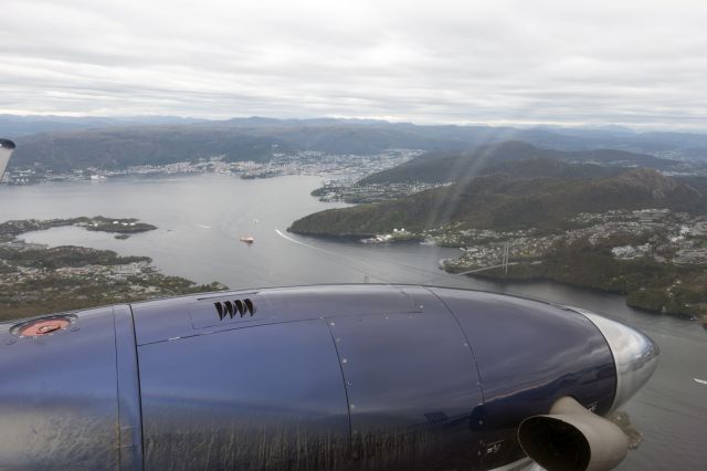 Beechcraft King Air 90 (N407TM) - Approaching Bergen ENBR. 24 SEP 2017