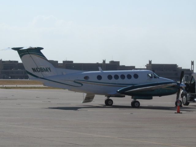 Beechcraft Super King Air 200 (N68MY)