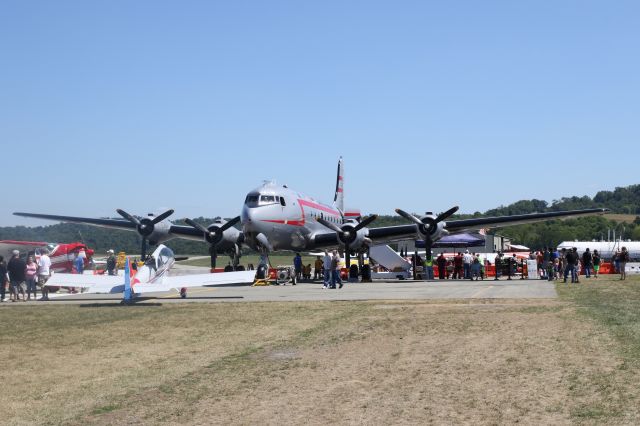 — — - C-54  Spirit Of Freedom Flew in the Berlin Air Lift