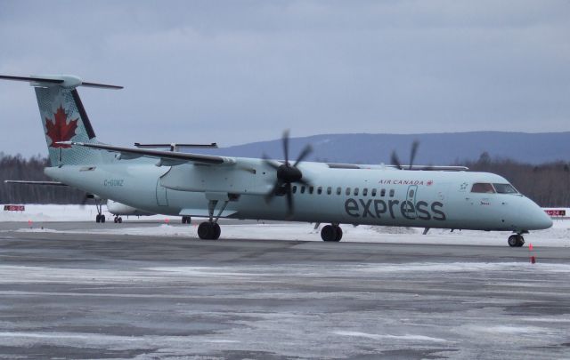 de Havilland Dash 8-400 (C-GGNZ)