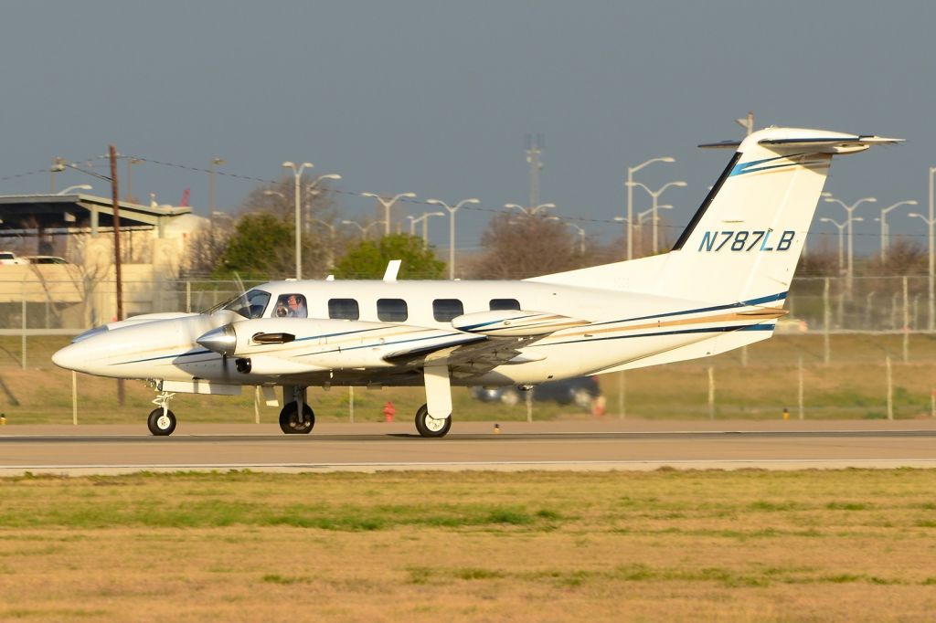 Piper Cheyenne 3 (N787LB)