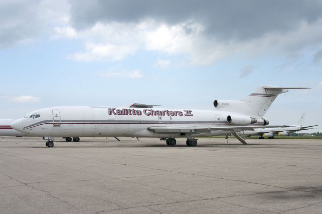 BOEING 727-200 (N724CK) - N724CK  Boeing  B727-225  KFS  KYIP  20130510