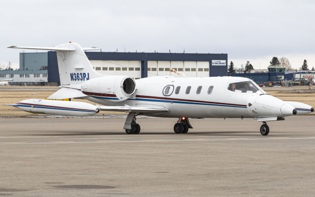 Learjet 35 (N363PJ)