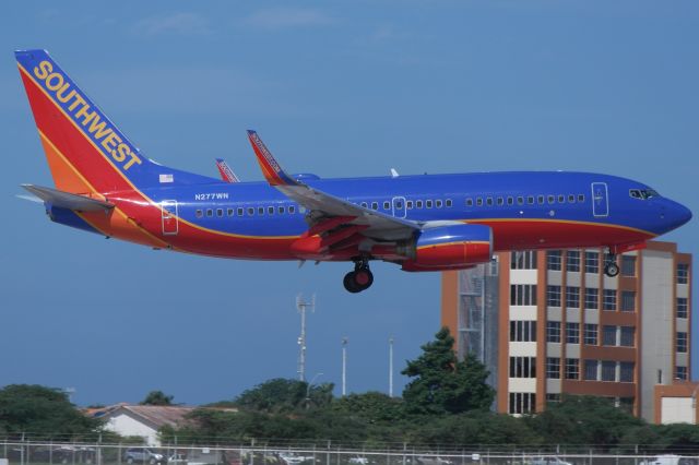 Boeing 737-700 (N277WN)