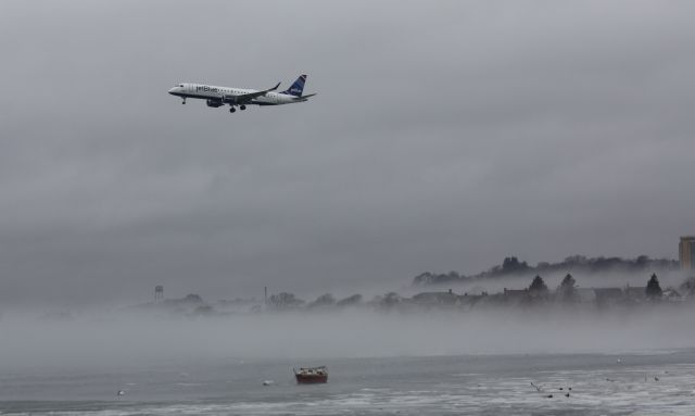 Embraer ERJ-190 (N375JB)