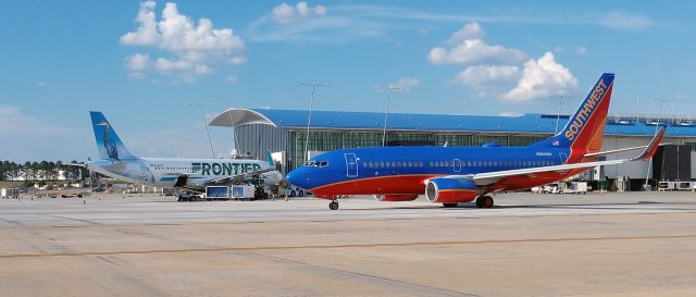 Boeing 737-700 (N265WN) - Taxing out to Chicagobr /br /8/30/18