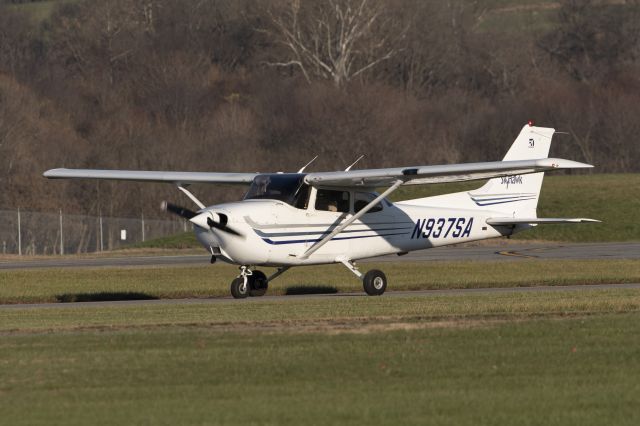 Cessna Skyhawk (N937SA)