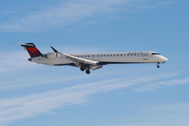 Canadair Regional Jet CRJ-900 (N146PQ) - Arriving at Montreal-Trudeau on runway 24R