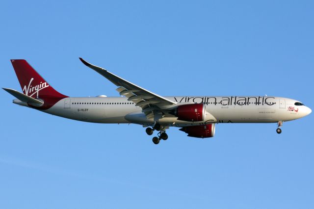 Airbus A330-900 (G-VLDY)