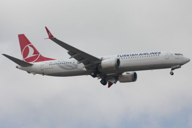Boeing 737 MAX 9 (TC-LYB)