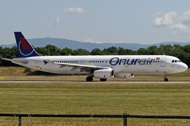 Airbus A321 (TC-TUB)