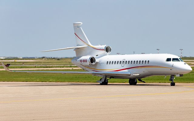 Dassault Falcon 8X (VQ-BXD)