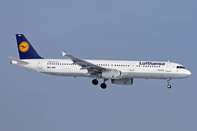 Airbus A321 (D-AIRB)