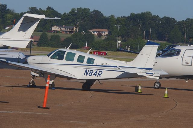 Beechcraft Bonanza (36) (N84R)