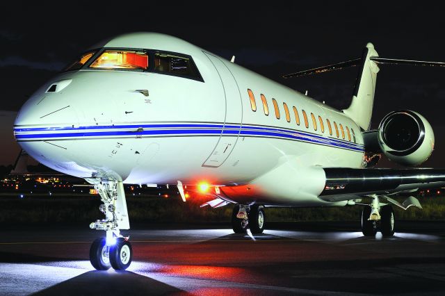 Bombardier Global Express (N57LE)