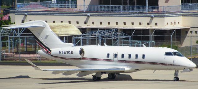 Canadair Challenger 350 (N767QS)