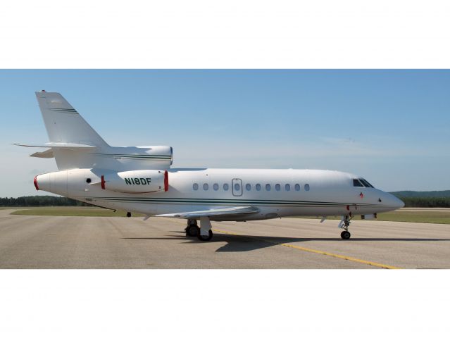 Dassault Falcon 900 (N18DF) - A very nice business jet, built to French military standards.