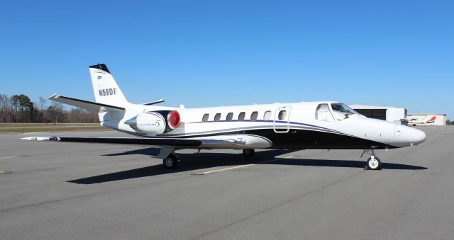 Cessna Citation V (N59DF) - A Cessna C560 Citation V on the ramp with shades up and covers on the engines at Thomas J. Brumlik Field, Albertville Regional Airport, AL - march 10, 2017.