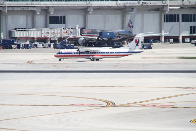 Learjet 35 (N355AT)