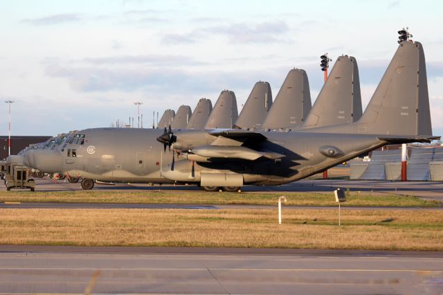 Lockheed C-130 Hercules —