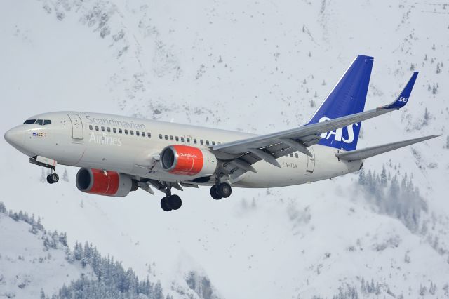 Boeing 737-700 (LN-TUK)