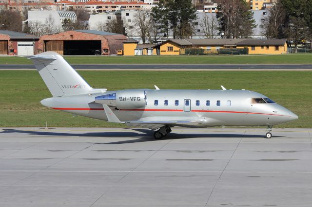 Canadair Challenger (9H-VFG)