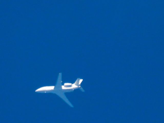 Dassault Falcon 900 (N84PH) - MKC-br /08/23/22
