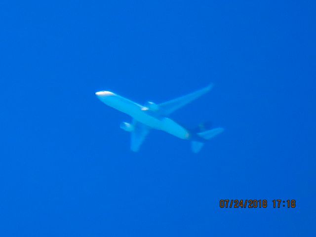 BOEING 767-300 (N354UP)