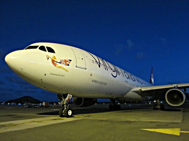 Airbus A330-300 (G-VGEM)