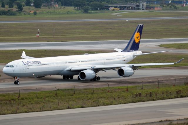 Airbus A340-600 (D-AIHU)