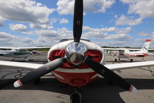 Piper PA-24 Comanche (N6641P) - Standing on ramp. Taken facing the left side of runway 23.