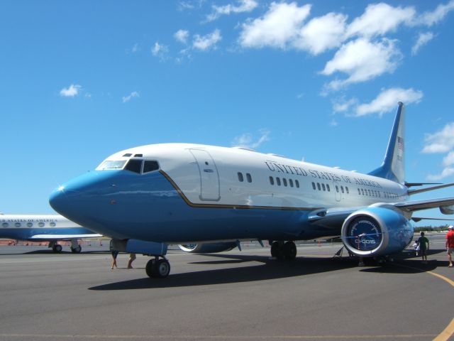 Boeing 737-700 (AWEF10015)