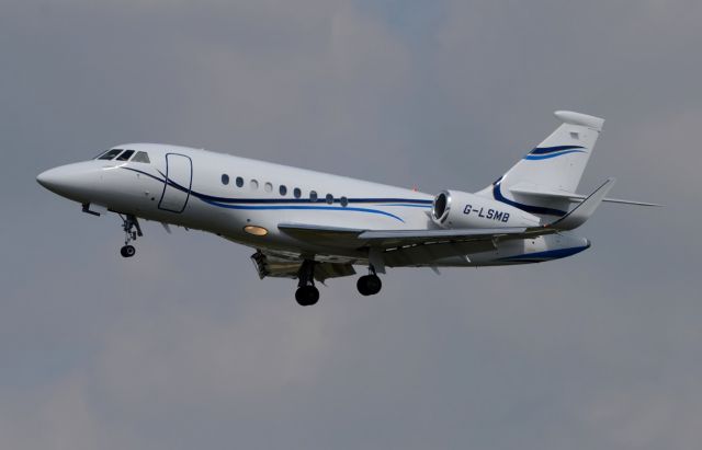 Dassault Falcon 2000 (G-SMLB)